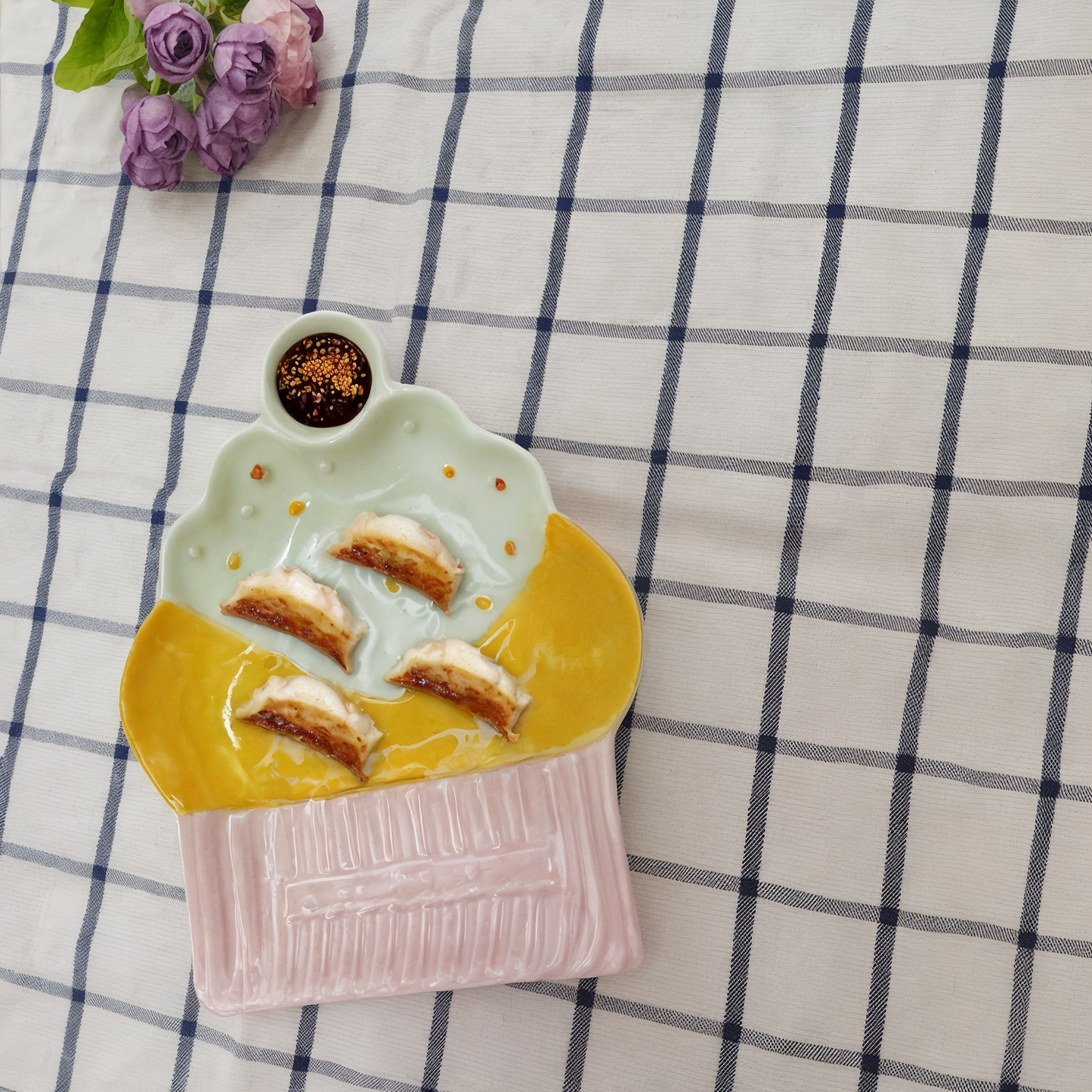 Creative Ceramic Breakfast Plate in Cake Shape