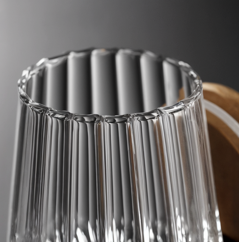 Dustproof Glass Storage Jar with Bamboo Lid