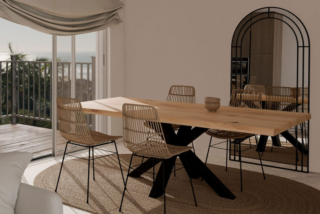 LIONA Chair