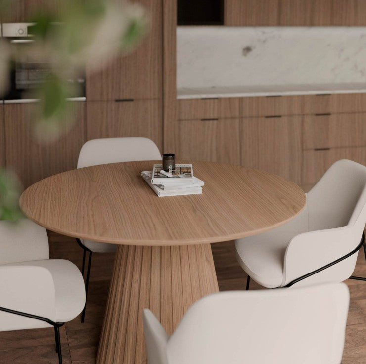 NAYLA Table